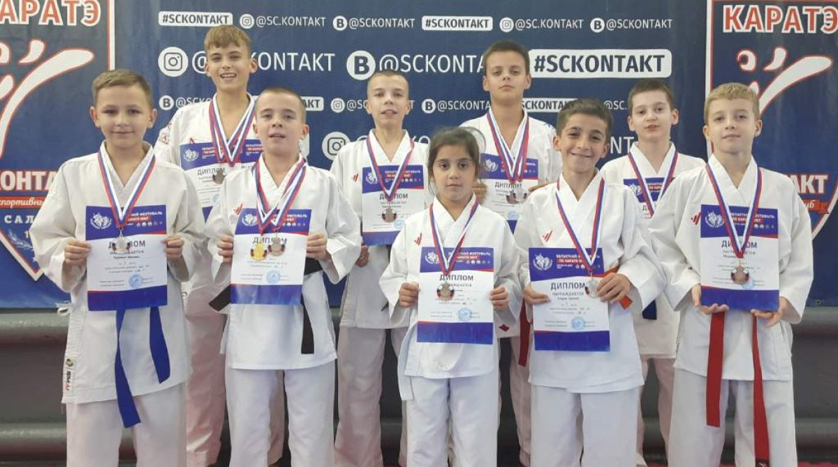 Сальские каратисты показали свое мастерство на фестивале «Надежды «Пересвета»