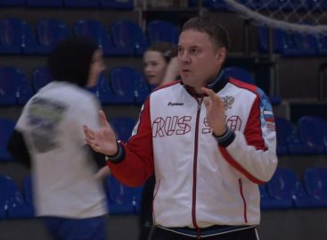 В Сальске на сборах: девушки боксеры готовятся к Всероссийским соревнованиям