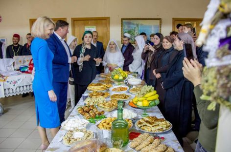 Вкусно, весело и вместе: фестиваль национальных культур прошел в Гиганте