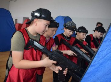 В Сальске прошёл зональный этап областных соревнований по лазерному бою