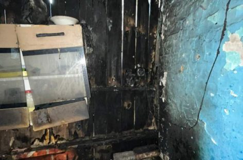 В Сальском районе из-за короткого замыкания возник пожар