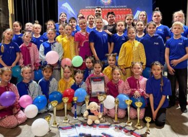 Из Махачкалы — с победными кубками: танцоры сальской «Забавы» блеснули талантами на международном фестивале-конкурсе