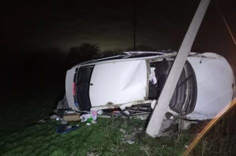 В Сальском районе 18-летняя девушка-водитель на «Киа Рио» врезалась в столб