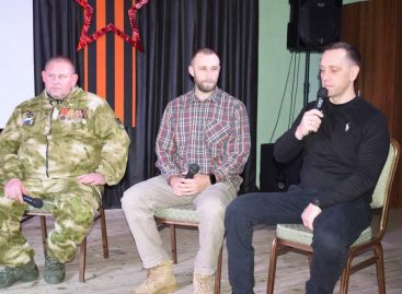 Salsknews.ru завершает рассказ о встрече кадет СККПЛ с участниками СВО Алексеем Анохиным, Матвеем Ткачёвым и Денисом Омелечко