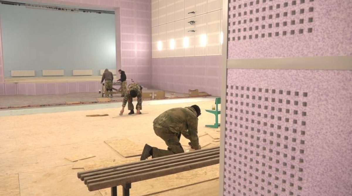 В Саду памяти Степного Кургана высадили растения, в Доме культуры заканчивается ремонт