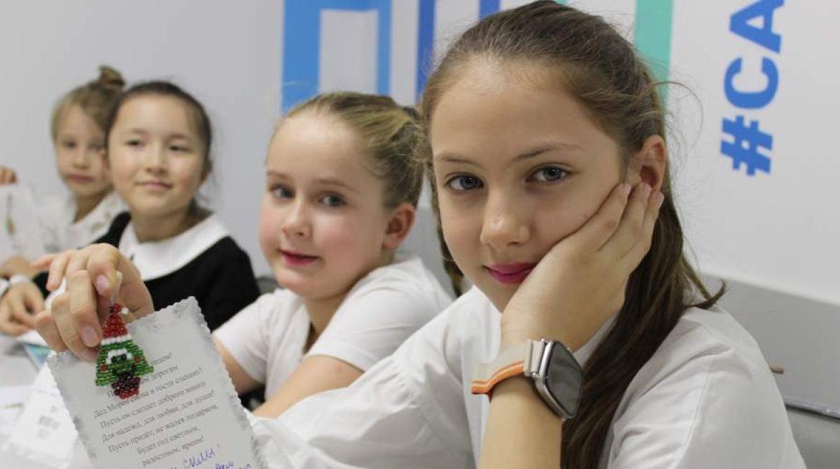 Город мастеров: большая итоговая творческая конференция собрала сальских рукодельниц