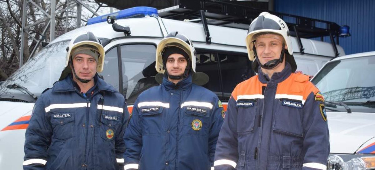 На посту спасения и помощи: 27 декабря свой профессиональный праздник отмечают сальские спасатели