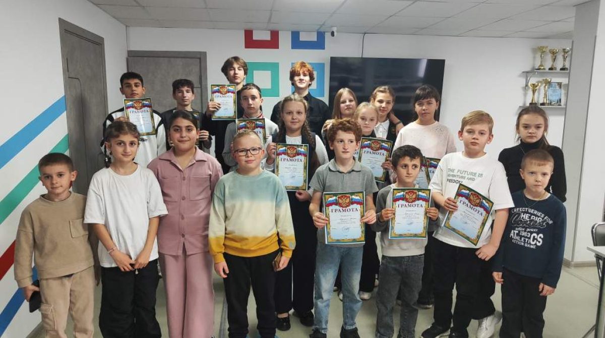 В сальском шахматном клубе «Белая ладья» прошёл детский чемпионат по шашкам