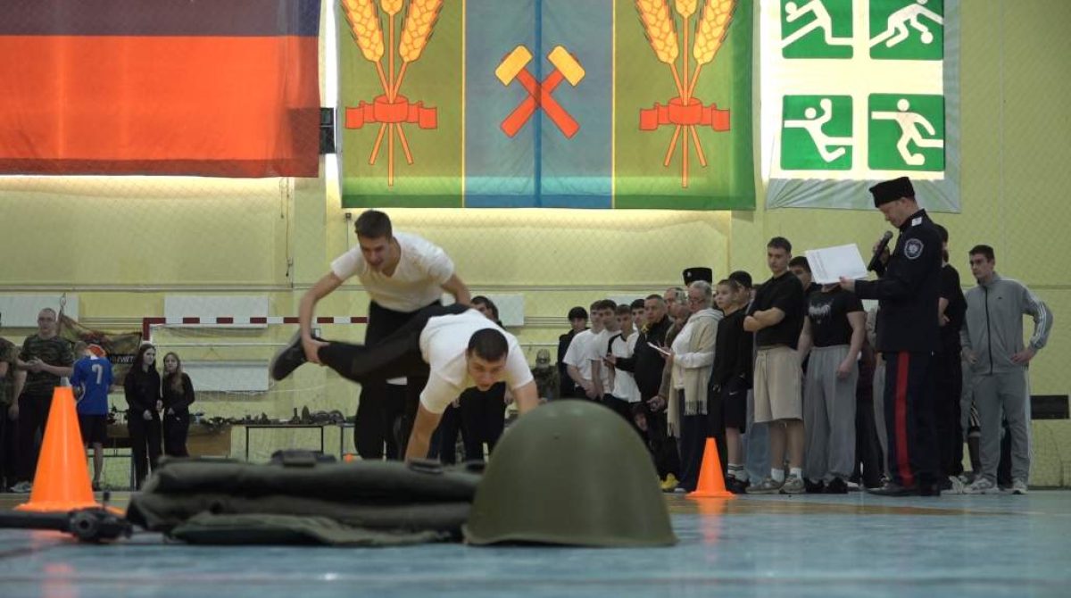 Сила, отвага, честь: турнир казачьей молодежи прошел в Сальске