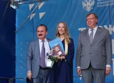 На Дону действует программа льготной ипотеки для медиков и педагогов