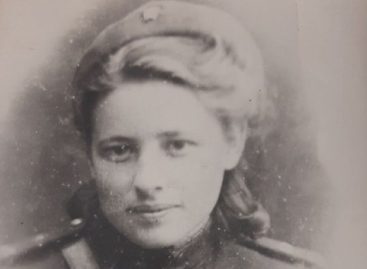 Член женсовета Сальского района Валентина Романова  рассказывает о судьбе фронтового фармацевта Ольги Харлампиевны Косенко