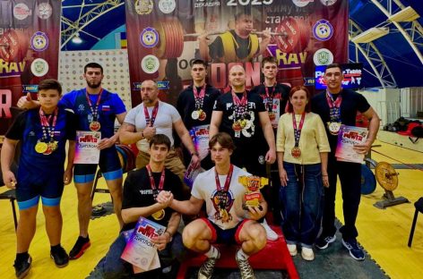 Новые рекорды поставили сальские силачи