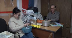 Скоро за ленточку: сальские волонтеры готовят к отправке очередную партию гуманитарного груза