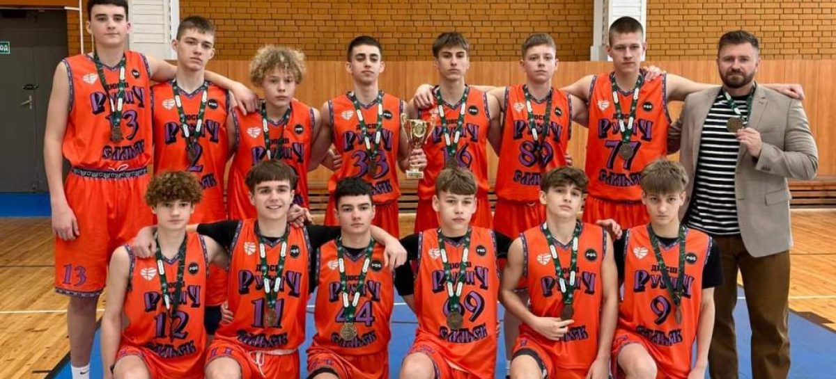 Сальский «Русич» завоевал «бронзу» чемпионата Краснодарской ассоциации уличного баскетбола «Дети»