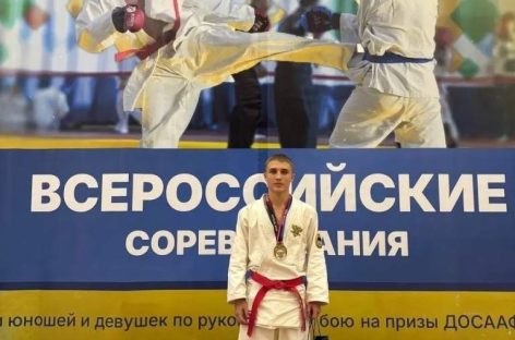 Сальчанин Егор Карелин стал чемпионом России