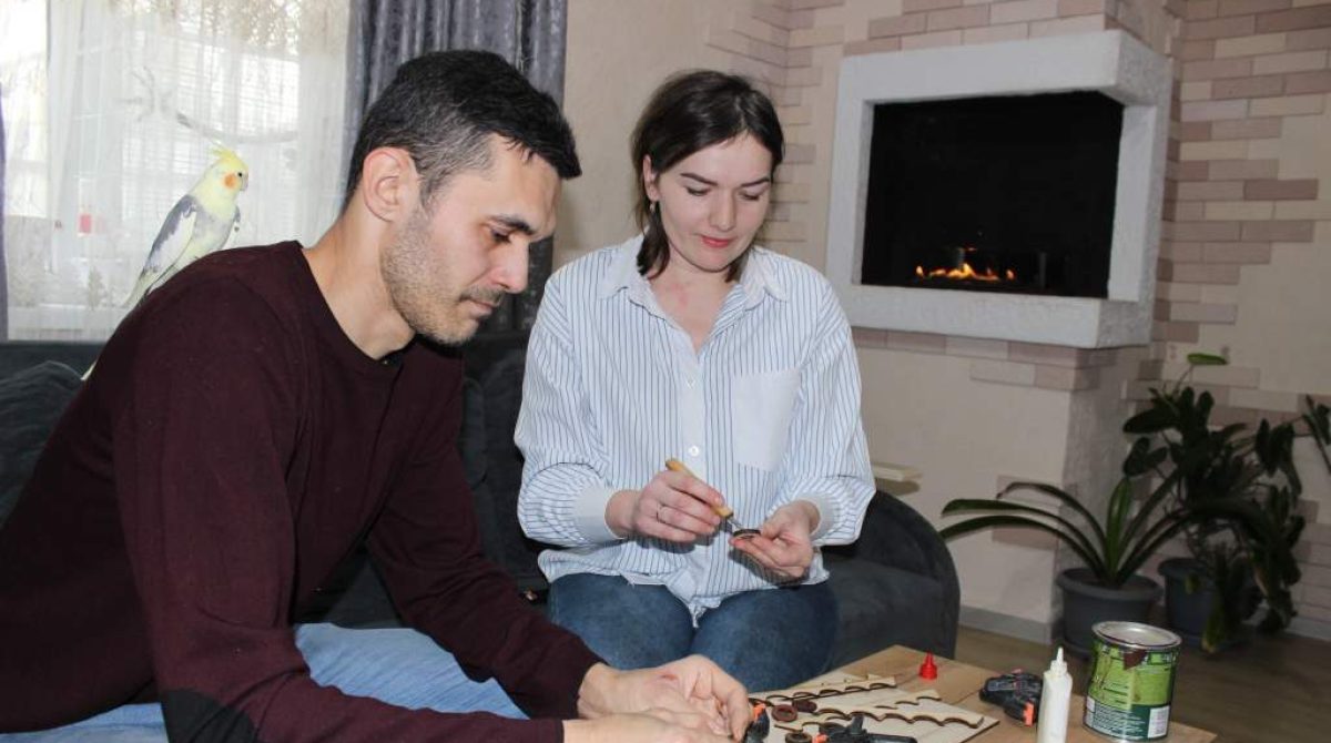 Многодетная семья сальчан Кармаловых отмечает важную семейную дату