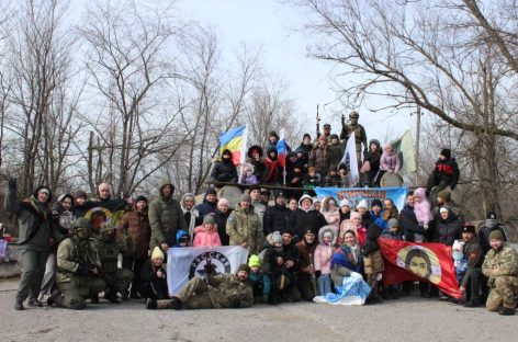 Волонтёры Сальского филиала БФ «Святогор», клуб страйкбола и «Русская община» дружно отметили Масленицу