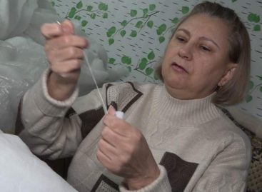 Солдатам-срочникам и на передовую: «Швеи тыла», школы готовят посылки бойцам к 23 февраля