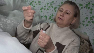 Солдатам-срочникам и на передовую: «Швеи тыла», школы готовят посылки бойцам к 23 февраля