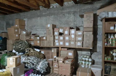 По маршруту «Горловка — Авдеевка»: семь волонтёрских групп из Сальского района совместно доставили в зону СВО большую партию гуманитарки