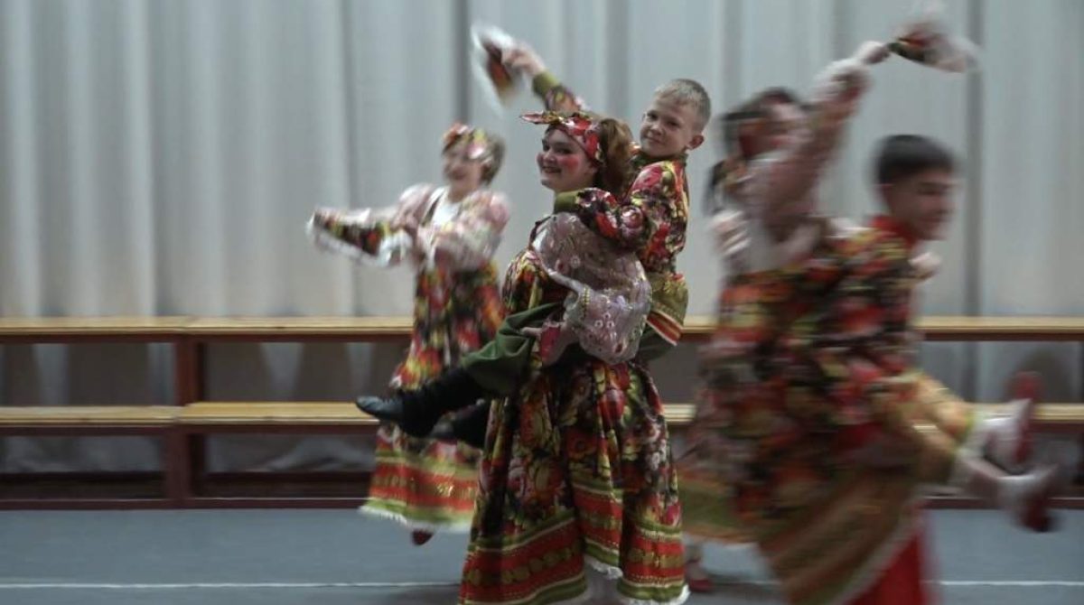 С «Фроськиными гуляньями» на «Донской перепляс»:  сальская «Забава» едет на Всероссийский фестиваль-конкурс