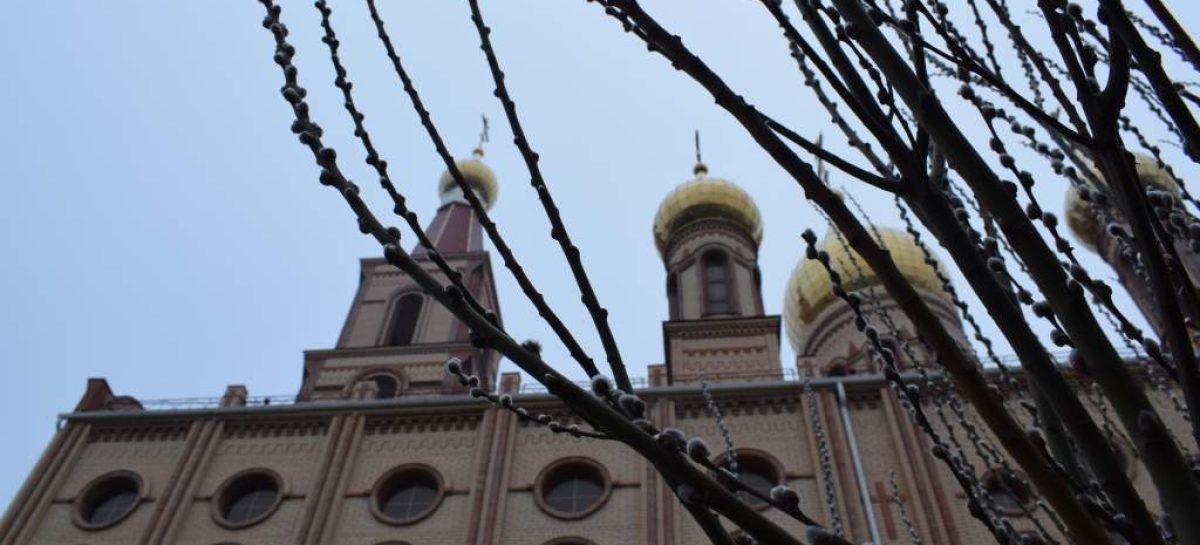 Собор святых равноапостольных Кирилла и Мефодия в Сальске готовится к Пасхе