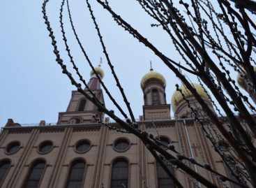 Собор святых равноапостольных Кирилла и Мефодия в Сальске готовится к Пасхе