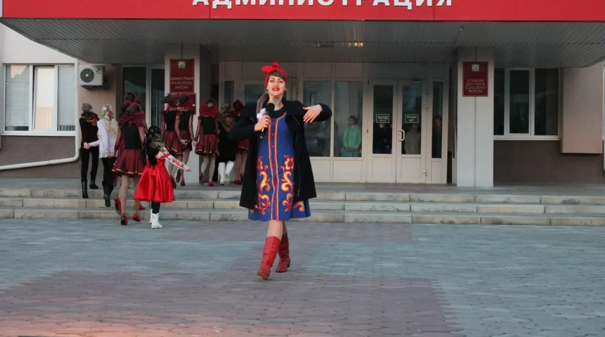 Режиссёр РДК им. Р.В. Негребецкого Галина Рыбина — о людях,  которые трудятся, когда мы отдыхаем