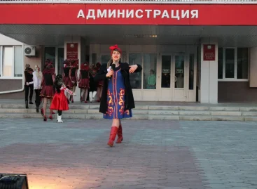 Режиссёр РДК им. Р.В. Негребецкого Галина Рыбина — о людях,  которые трудятся, когда мы отдыхаем