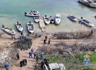 Полицейские в ходе операции «Путина-2026» очистили акваторию Цимлянского водохранилища от браконьерских ловушек