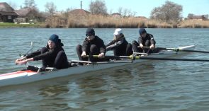 На сальской воде: питерские гребцы-академисты проходят учебно-тренировочные сборы