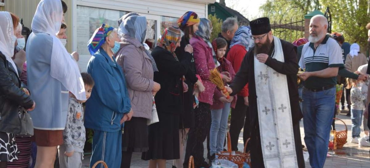 В сальских храмах на Пасху пройдут праздничные богослужения
