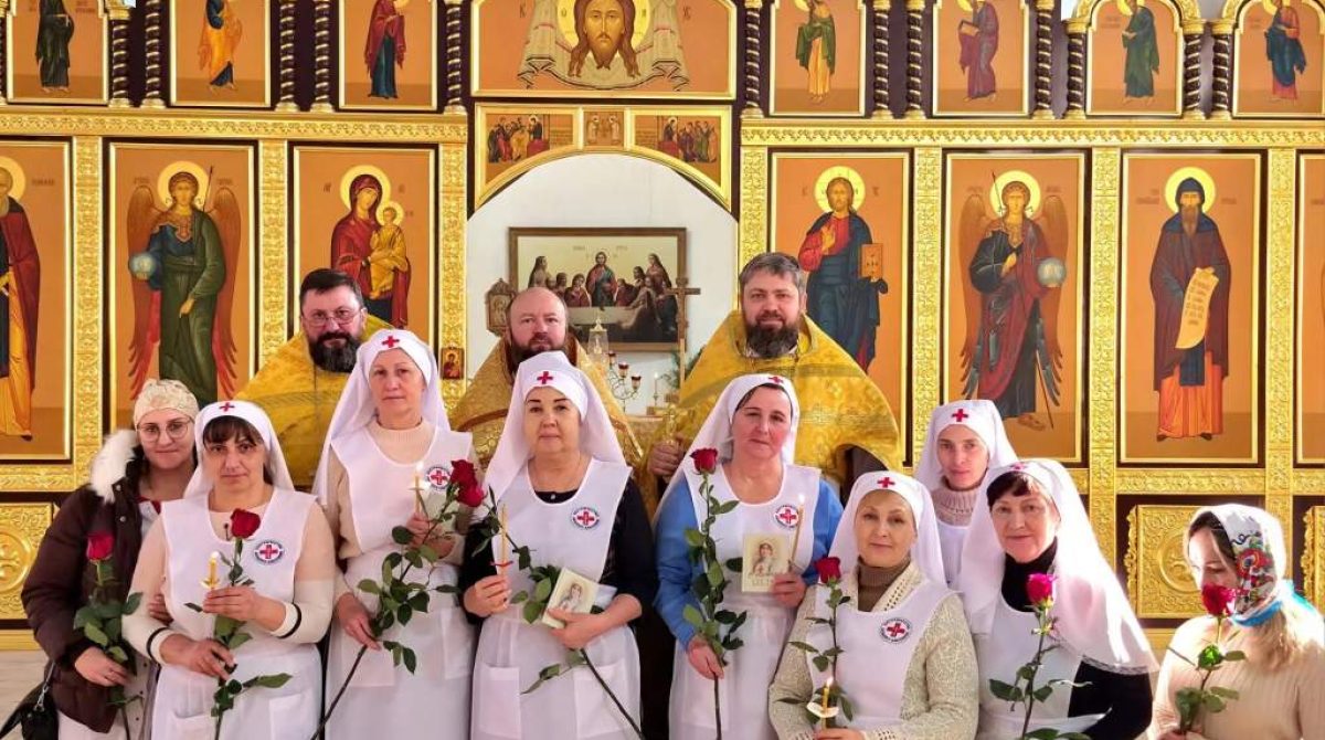 Божьи посланницы: два года назад образовано сестричество Сальского благочиния
