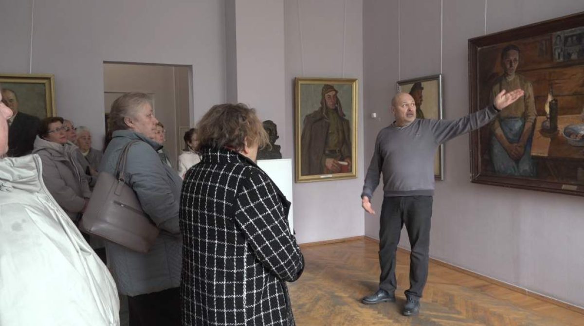 Война, победа, память: в художественном музее работает экспозиция, посвященная героям Великой Отечественной