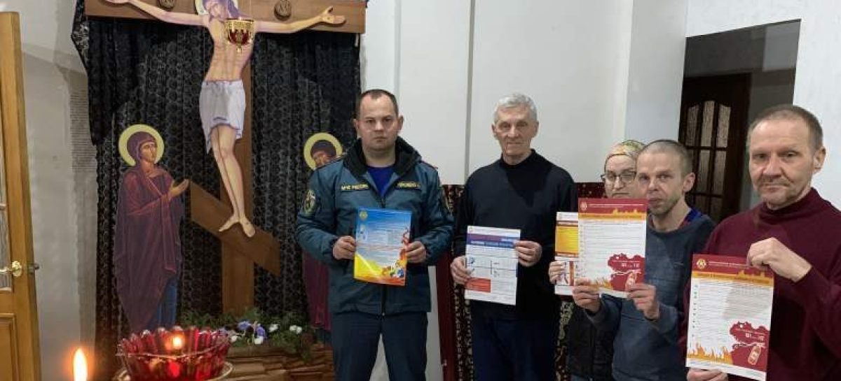 Прихожанам храмов Сальского района напомнили об осторожности во время богослужений