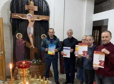 Прихожанам храмов Сальского района напомнили об осторожности во время богослужений