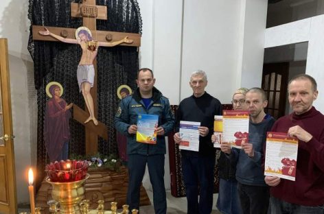 Прихожанам храмов Сальского района напомнили об осторожности во время богослужений