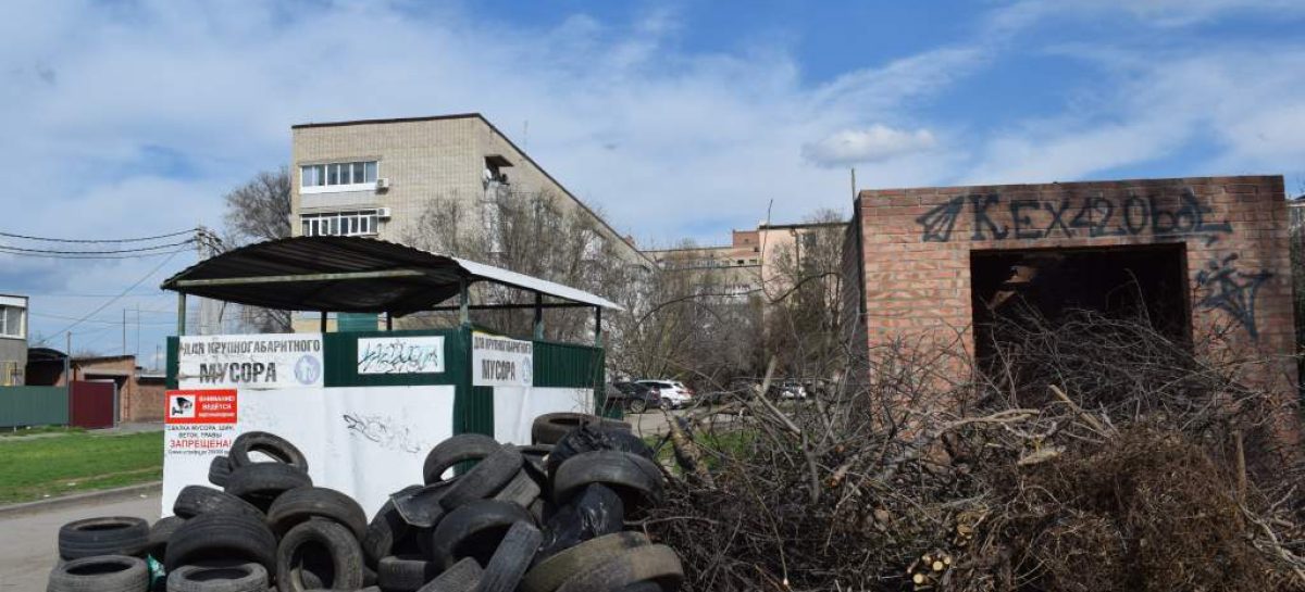 Почему в Сальске не удается избавиться от мусора на улицах