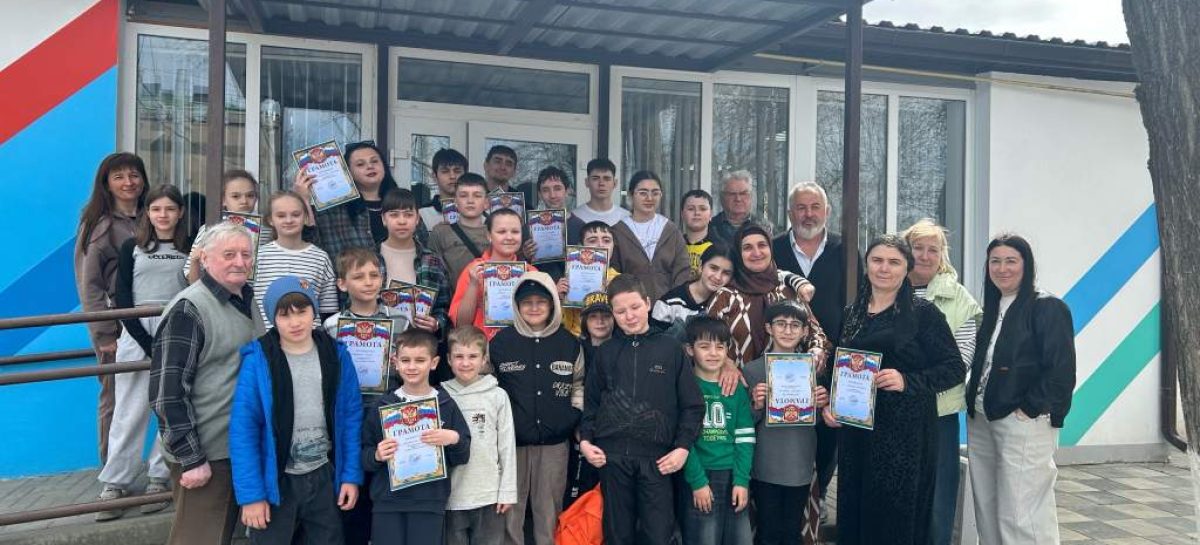 В парке культуры и отдыха Сальского городского поселения состоялся турнир по шашкам