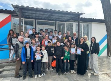 В парке культуры и отдыха Сальского городского поселения состоялся турнир по шашкам