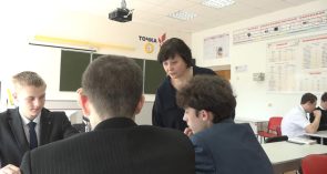 Из учителя начальных классов — в преподаватели физики: Наталия Волошина справляется