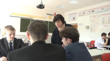 Из учителя начальных классов — в преподаватели физики: Наталия Волошина справляется