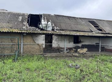 В Сальске, на улице Трактовой, случился пожар