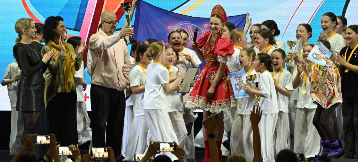 Исполнительницы студии современного танца «Дивертисмент» привезли домой четыре гран-при Всероссийского уровня