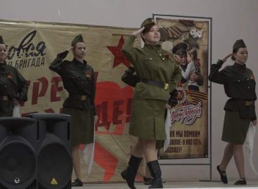 Навстречу Победе: «Фронтовая бригада» районного Дворца культуры дала концерт в СИТе