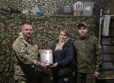 Волонтёр группы «По ZOVу сердца своих не бросаем» Надежда Морозова доставила гуманитарку в Авдеевку
