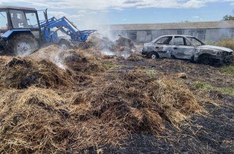 В Сальском районе из-за неисправности автомобиля произошёл пожар