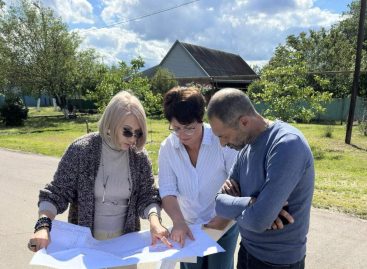На территории парка в Кручёной Балке Сальского района появится новая дорожка