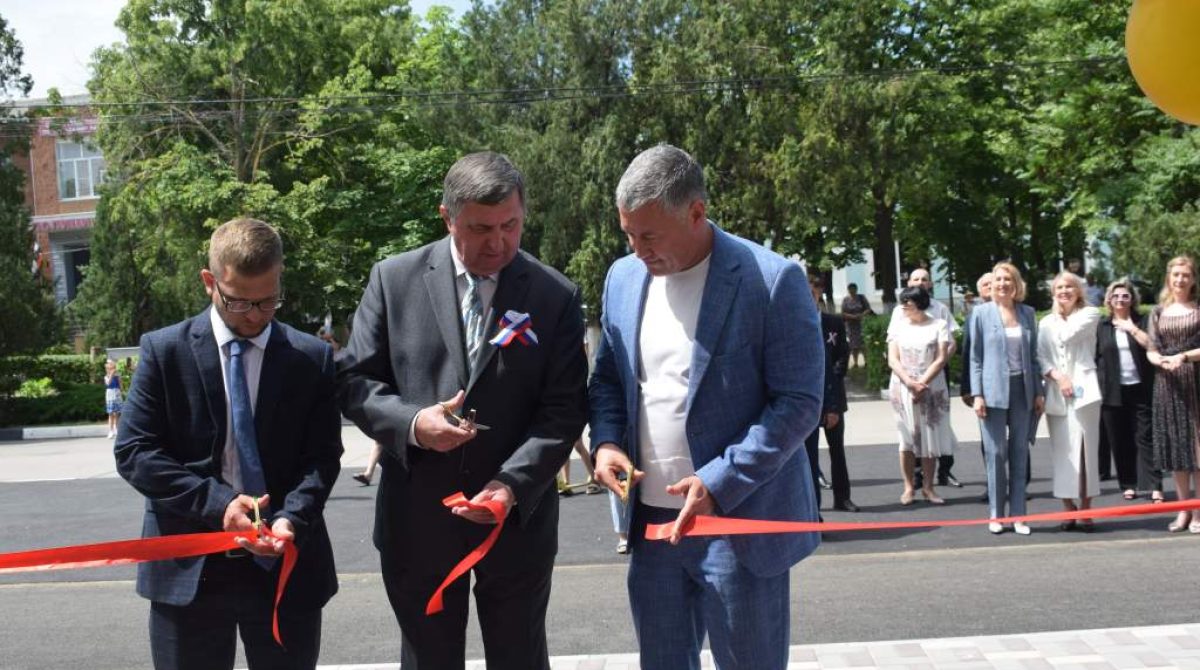 В Сальске после капитального ремонта торжественно открылся районный Дворец культуры им. Р.В. Негребецкого