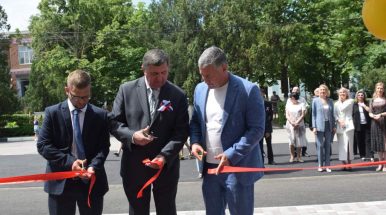 В Сальске после капитального ремонта торжественно открылся районный Дворец культуры им. Р.В. Негребецкого